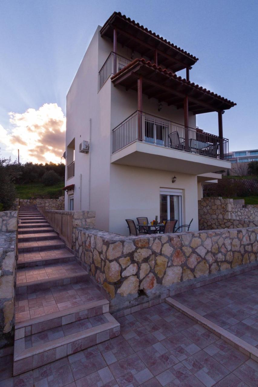 Like Home Agia Marina Exterior foto